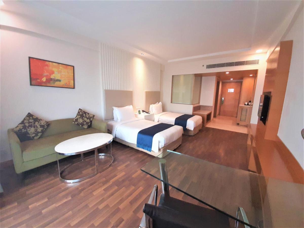 Holiday Inn Amritsar Ranjit Avenue By Ihg Exteriör bild