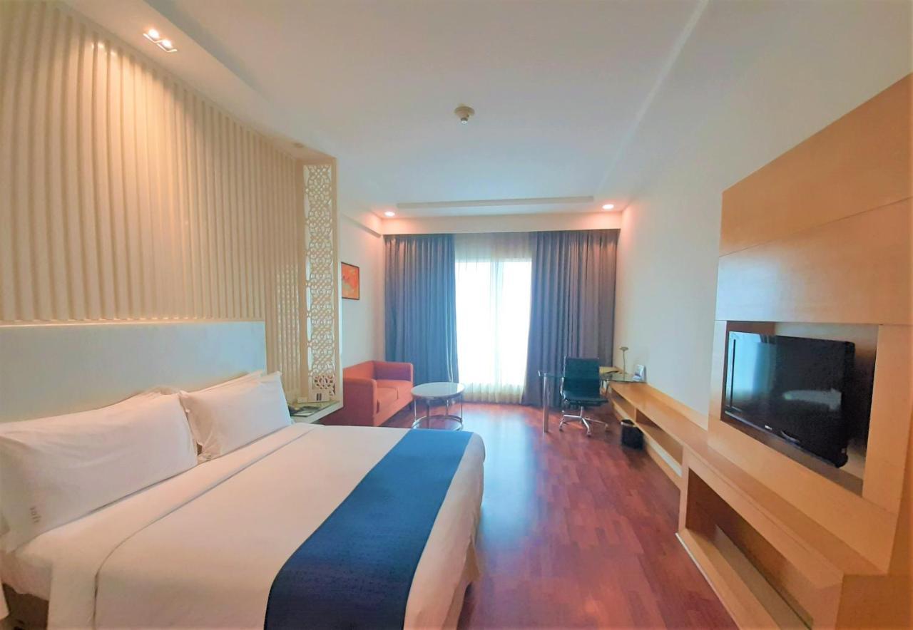 Holiday Inn Amritsar Ranjit Avenue By Ihg Exteriör bild