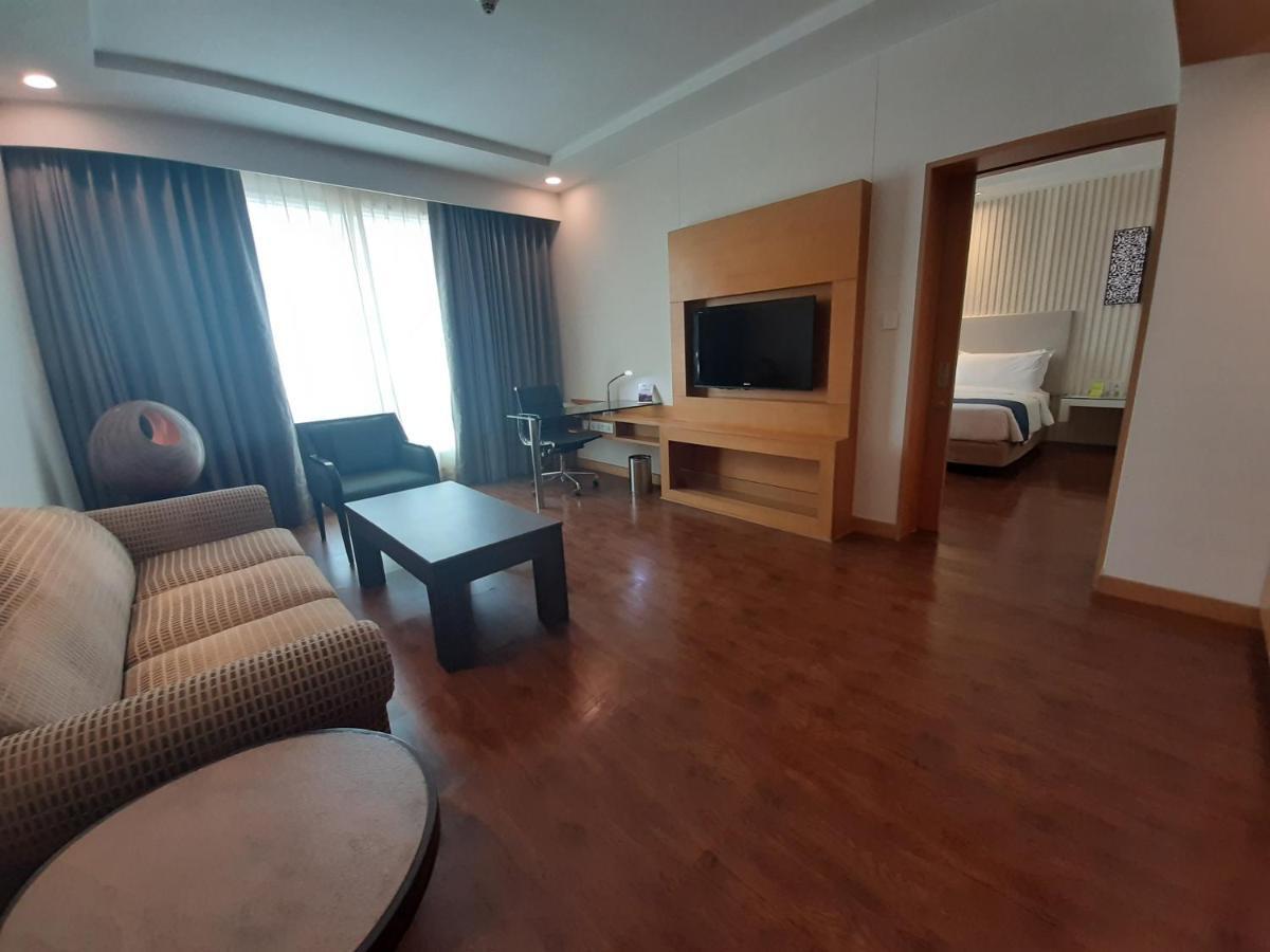 Holiday Inn Amritsar Ranjit Avenue By Ihg Exteriör bild