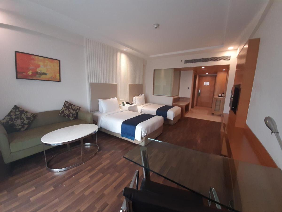 Holiday Inn Amritsar Ranjit Avenue By Ihg Exteriör bild