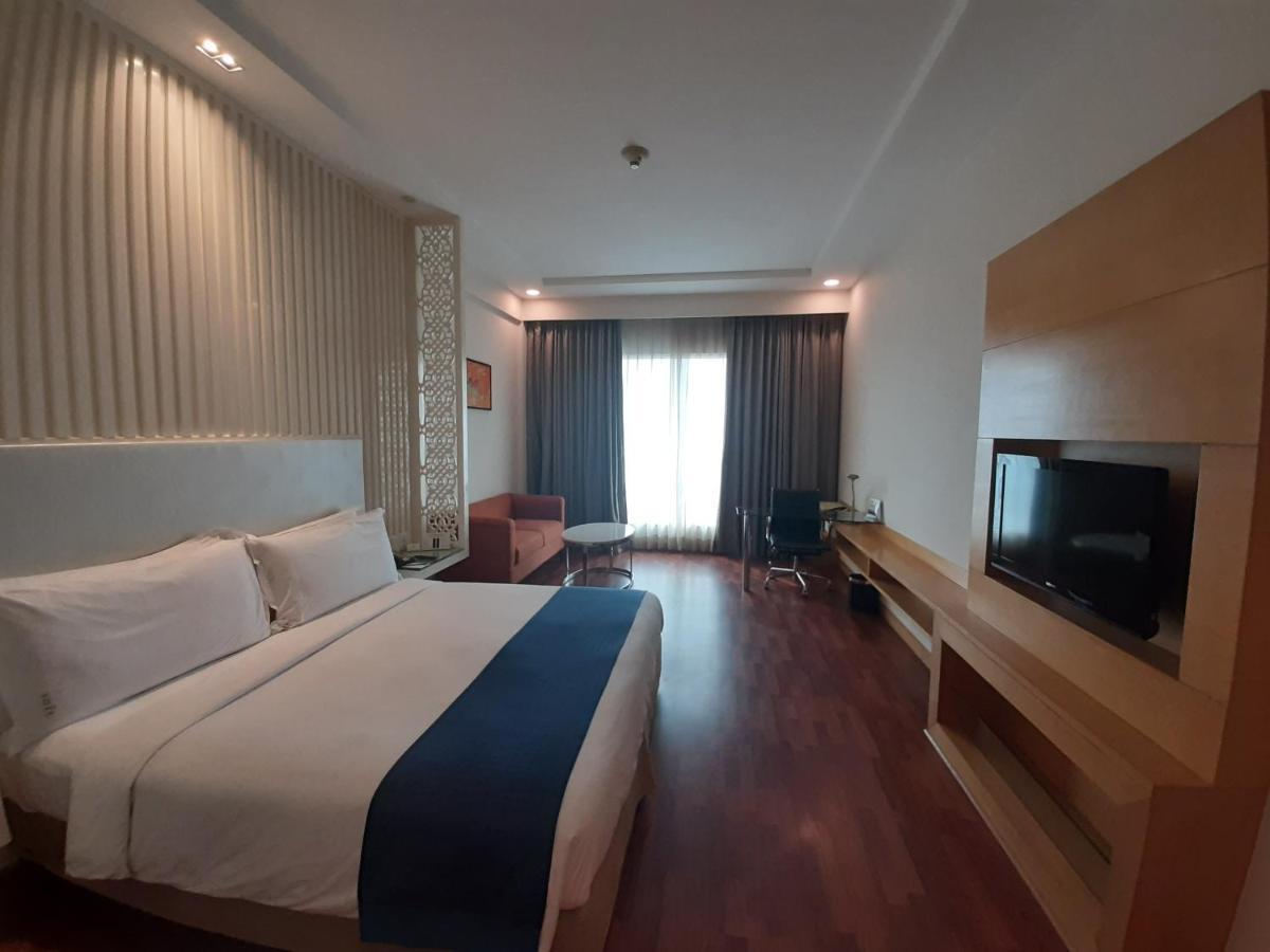 Holiday Inn Amritsar Ranjit Avenue By Ihg Exteriör bild