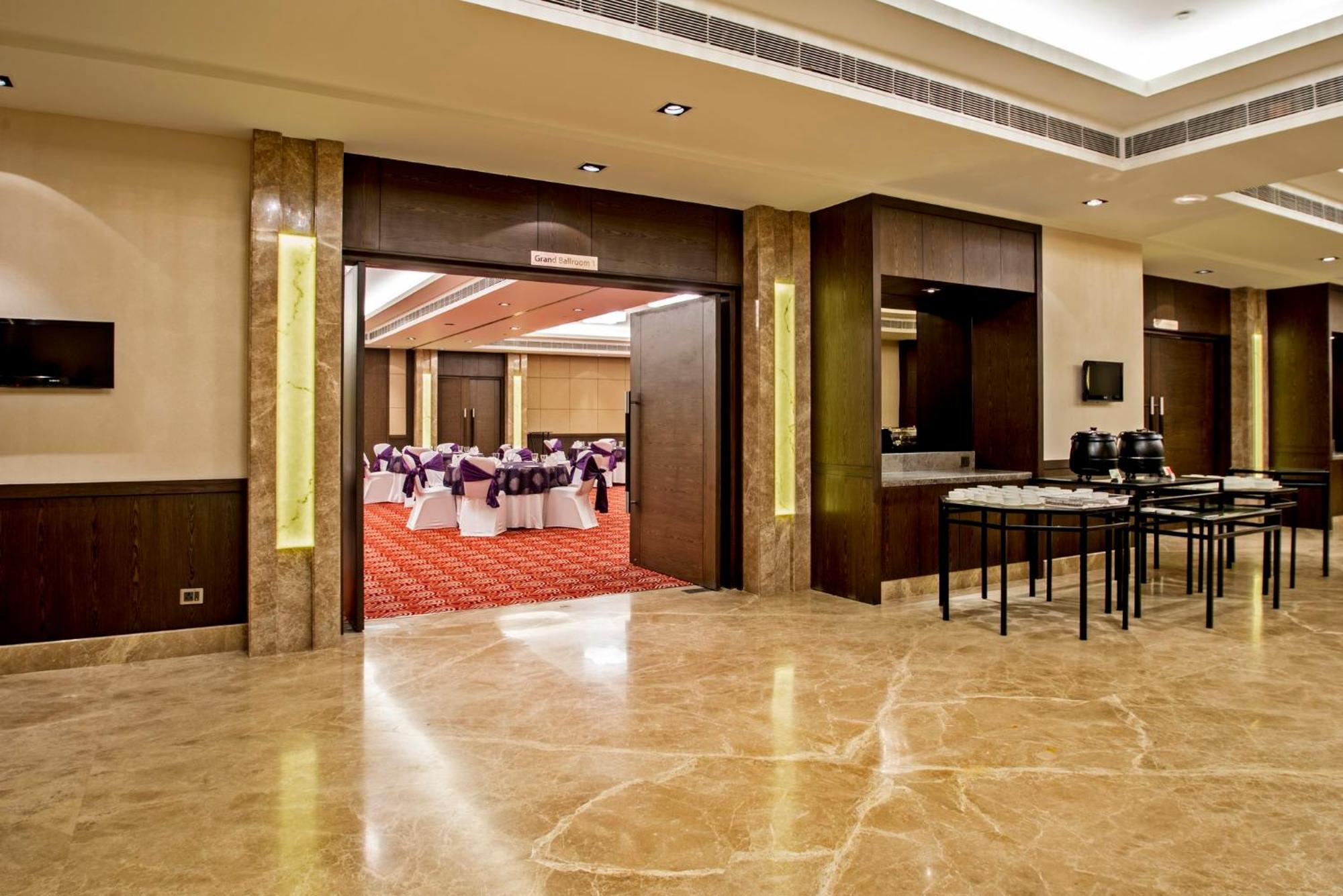 Holiday Inn Amritsar Ranjit Avenue By Ihg Exteriör bild